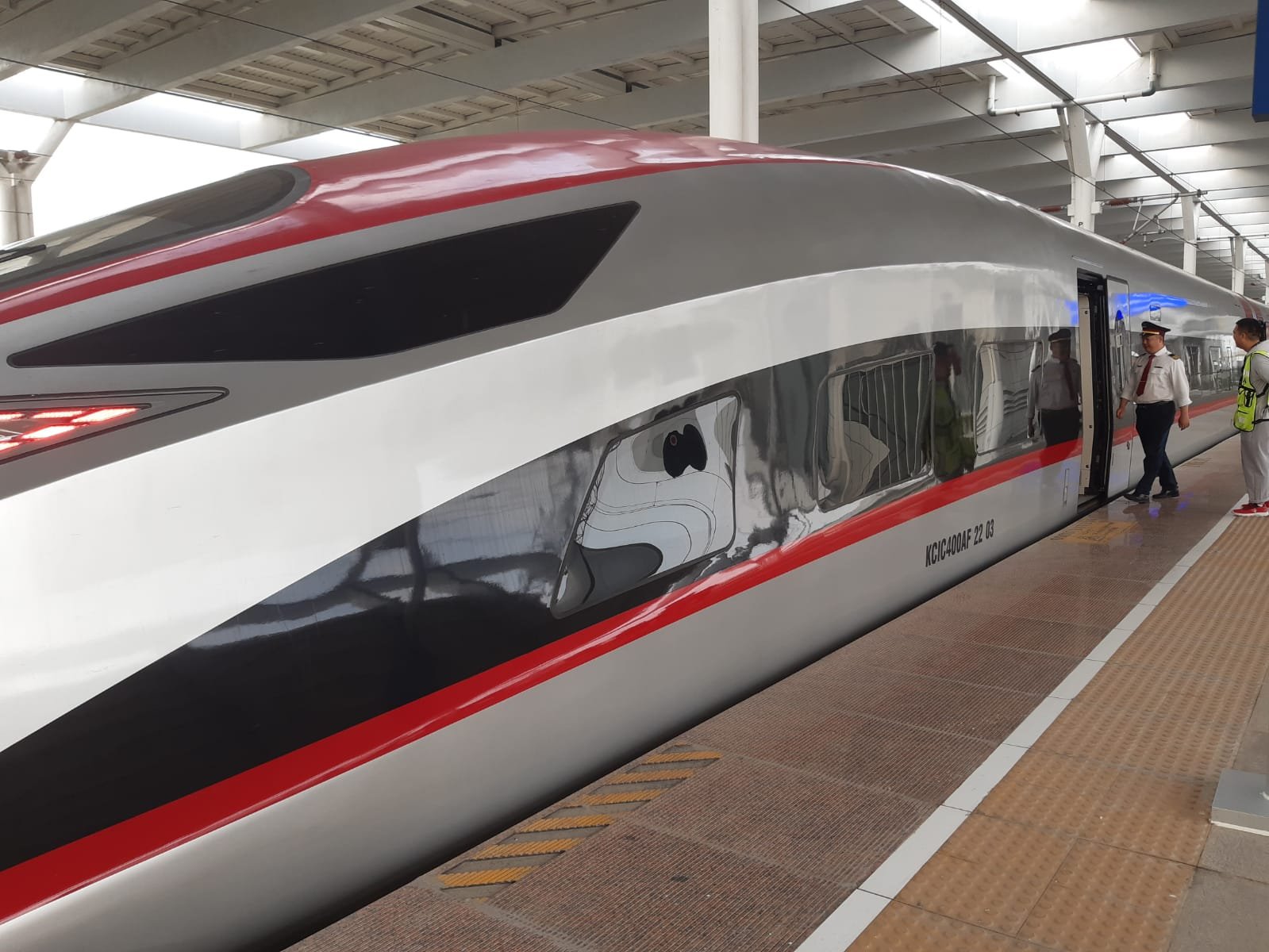 Penumpang Kereta Cepat Kini Bisa Reschedule Setelah Jadwal Keberangkatan