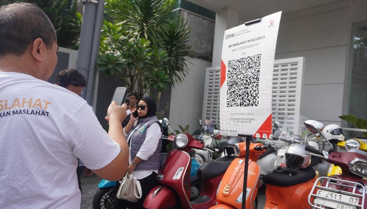 Asyiknya Berbagi Seraya Naik Vespa, BSI Maslahat Gandeng Vespa GT Club