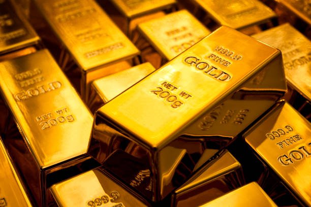 Emas Antam Merosot Rp23.000, Ikuti Pelemahan Emas Dunia di Awal Pekan