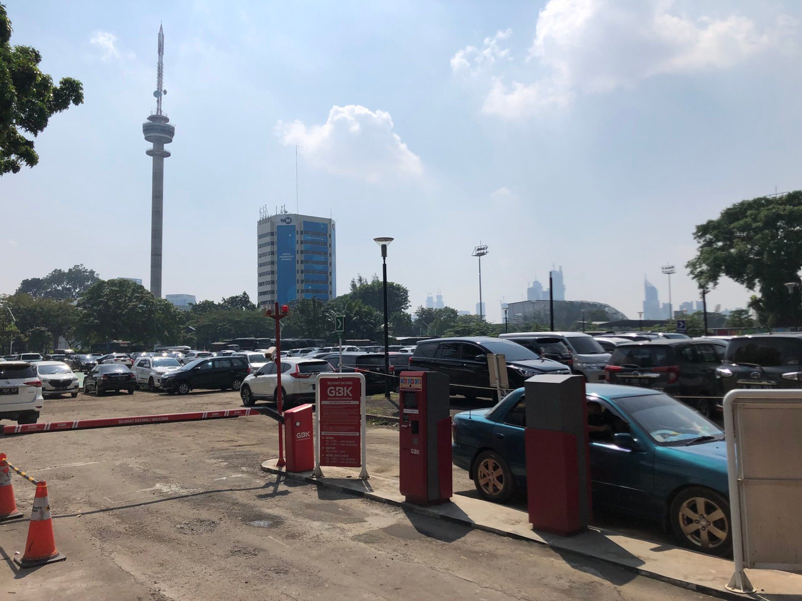 Ini Daftar Lokasi Parkir JIS, Pengunjung Bisa Naik Shuttle Bus dari Area Parkir