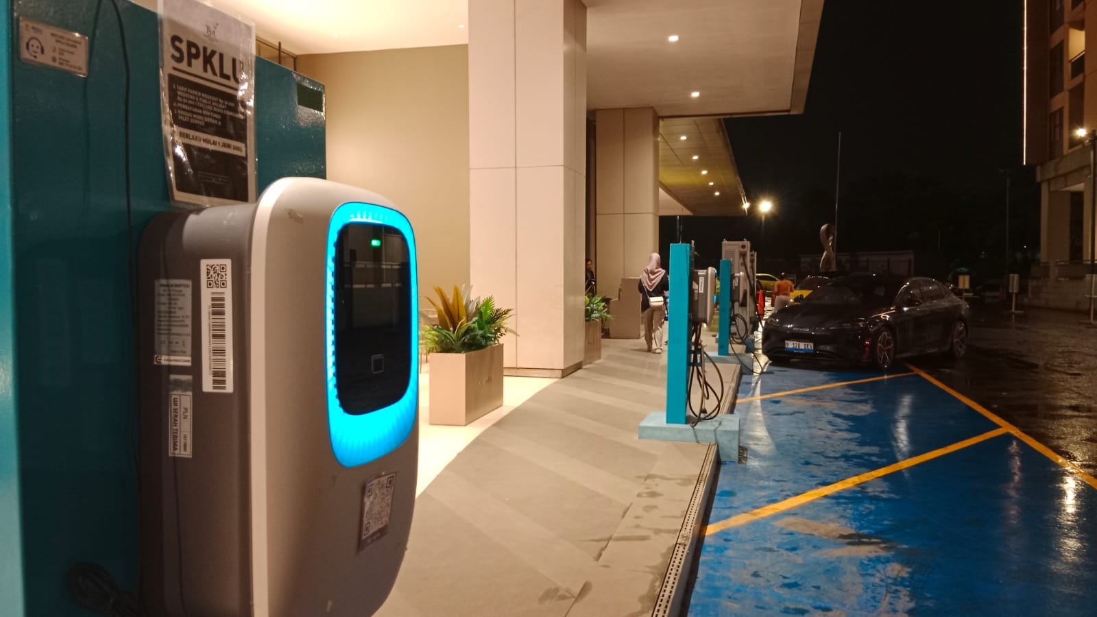 Mudik Lebaran Pakai Mobil Listrik? Ini Daftar SPKLU di Tol Trans Jawa dan Sumatra 2026