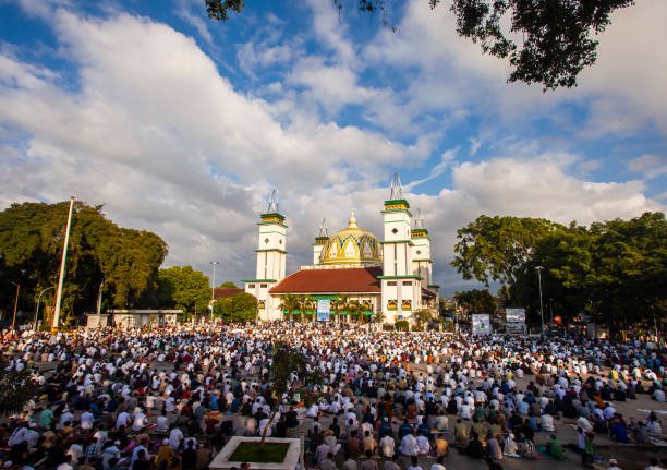 Bacaan Tasbih Saat Takbir Salat Idul Fitri, Simak Tata Cara Lengkap Sholat Ied