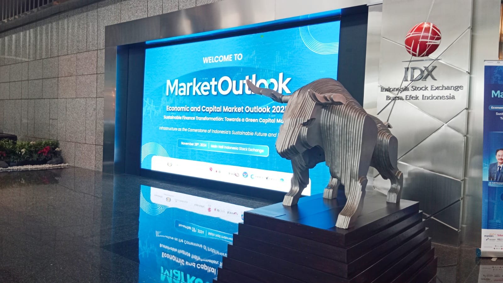 IHSG Meroket 2,65 Persen dalam Sepekan, Saham LABA Jadi Primadona
