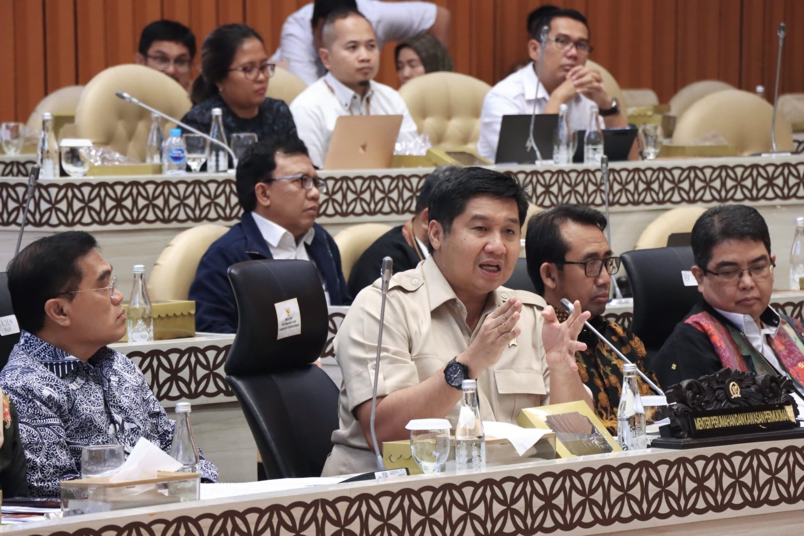 Menteri Maurarar Sirait Ajak Konglomerat Dukung Program Perumahan Rakyat: Wujudkan Keadilan Sosial