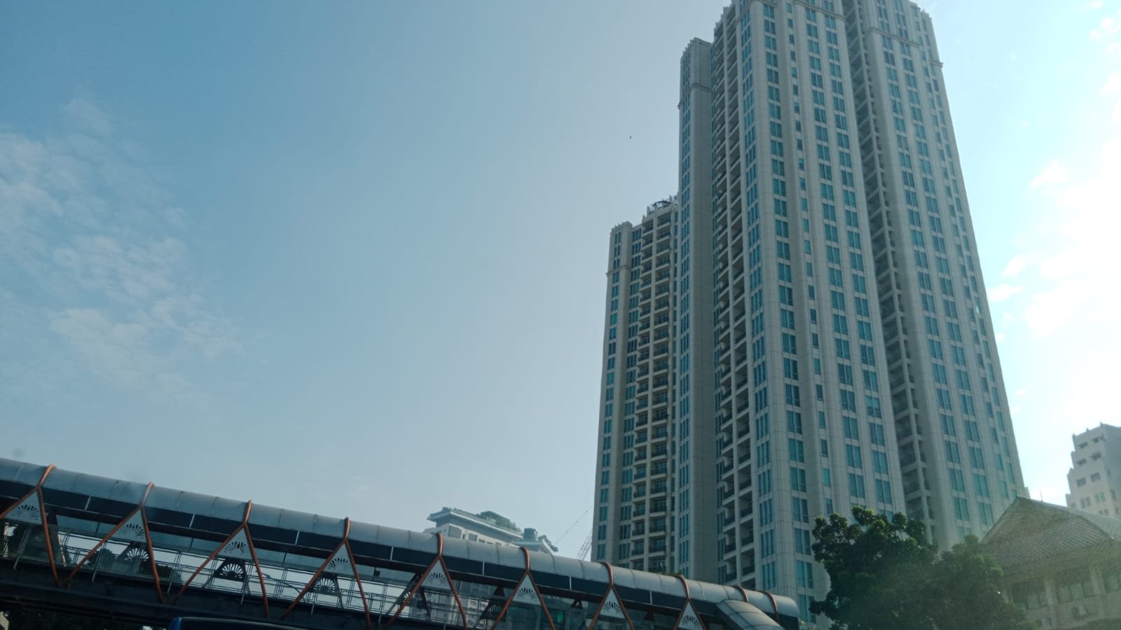 Pemilik Apartemen Menaikkan Tarif Sewa