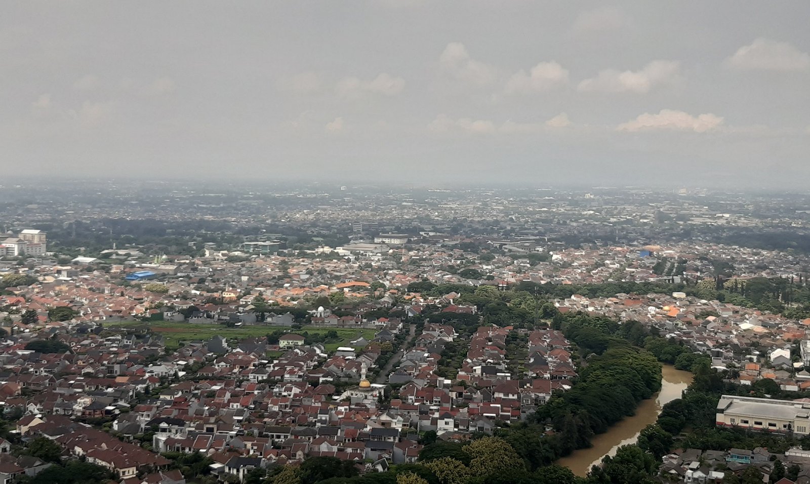 Pengembang Getol Merangsek Rumah Menengah, Prospek 2025