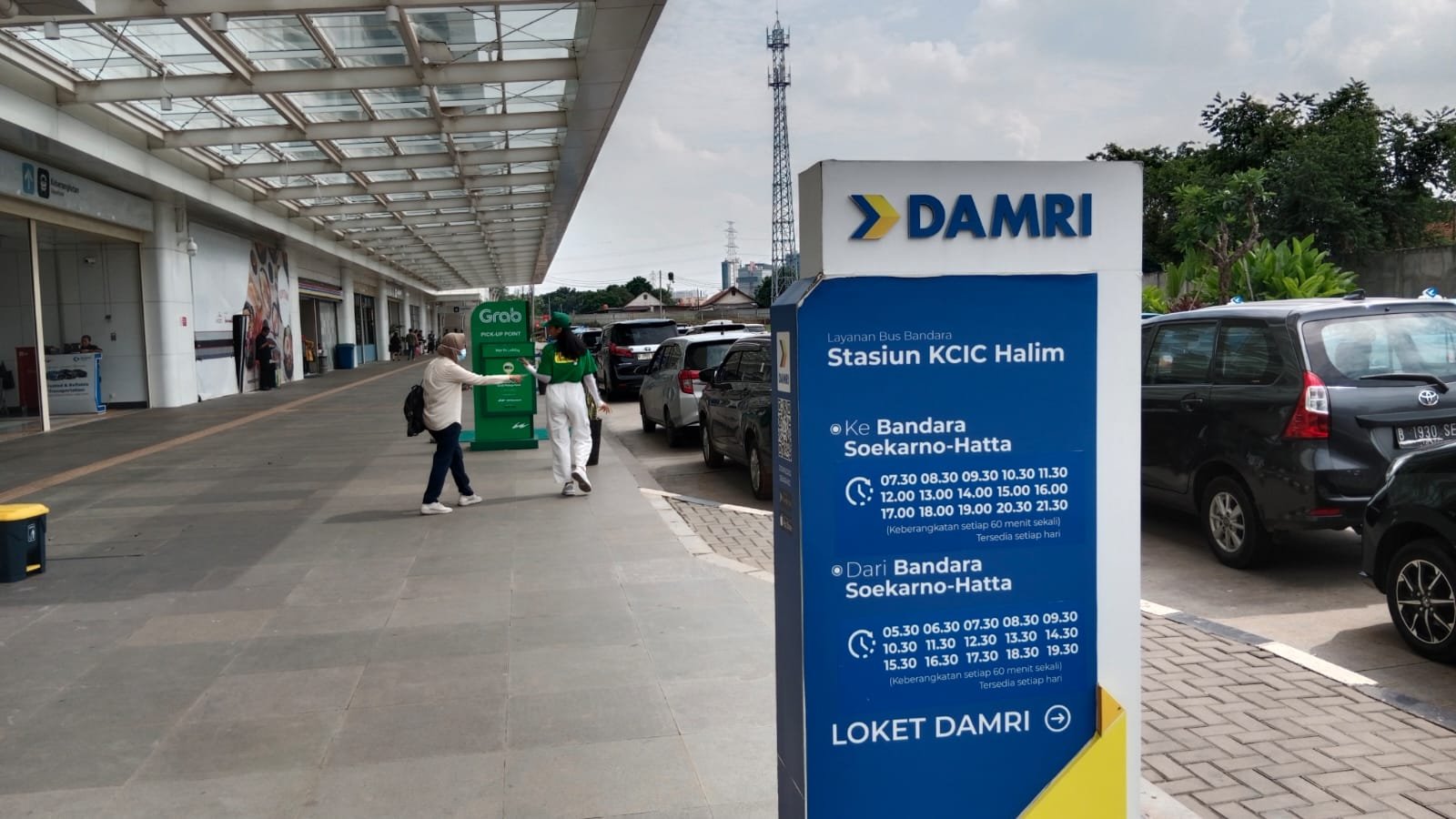 Jadwal dan Tarif Bus Damri Bandara Soetta Tahun 2024