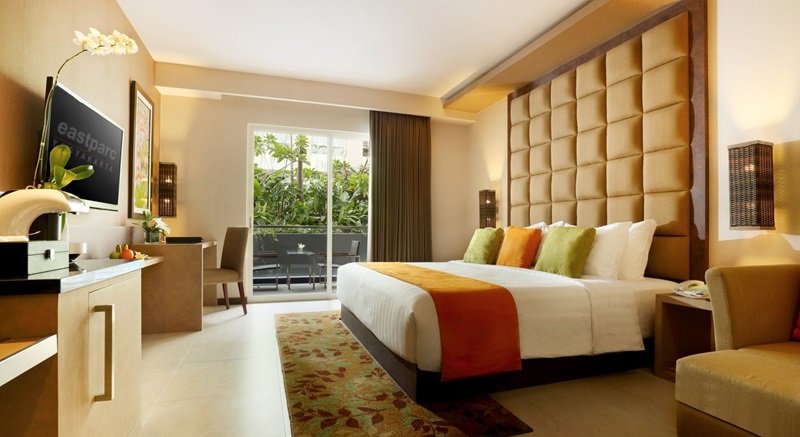 Tiga Bulan, Eastparc Hotel Raih Rp20,76 Miliar