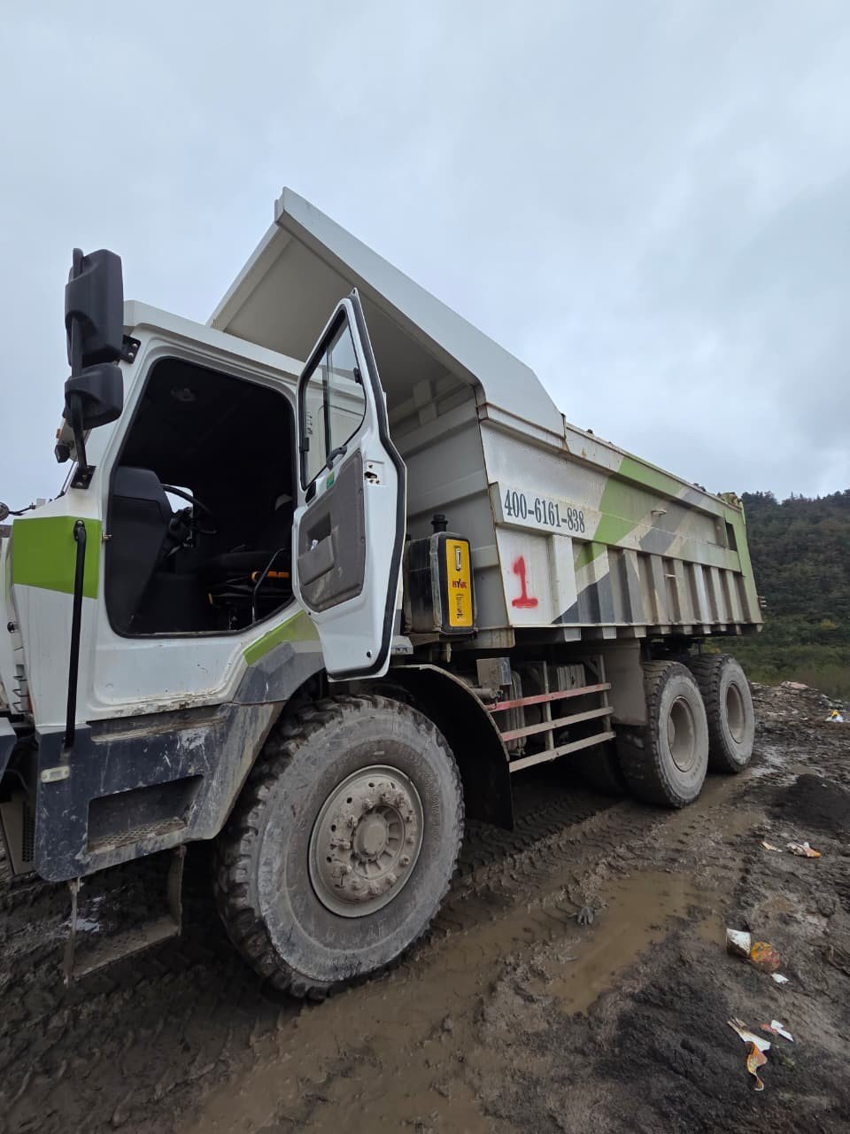 HOPE Gandeng Produsen Truk Hybrid Asal Tiongkok