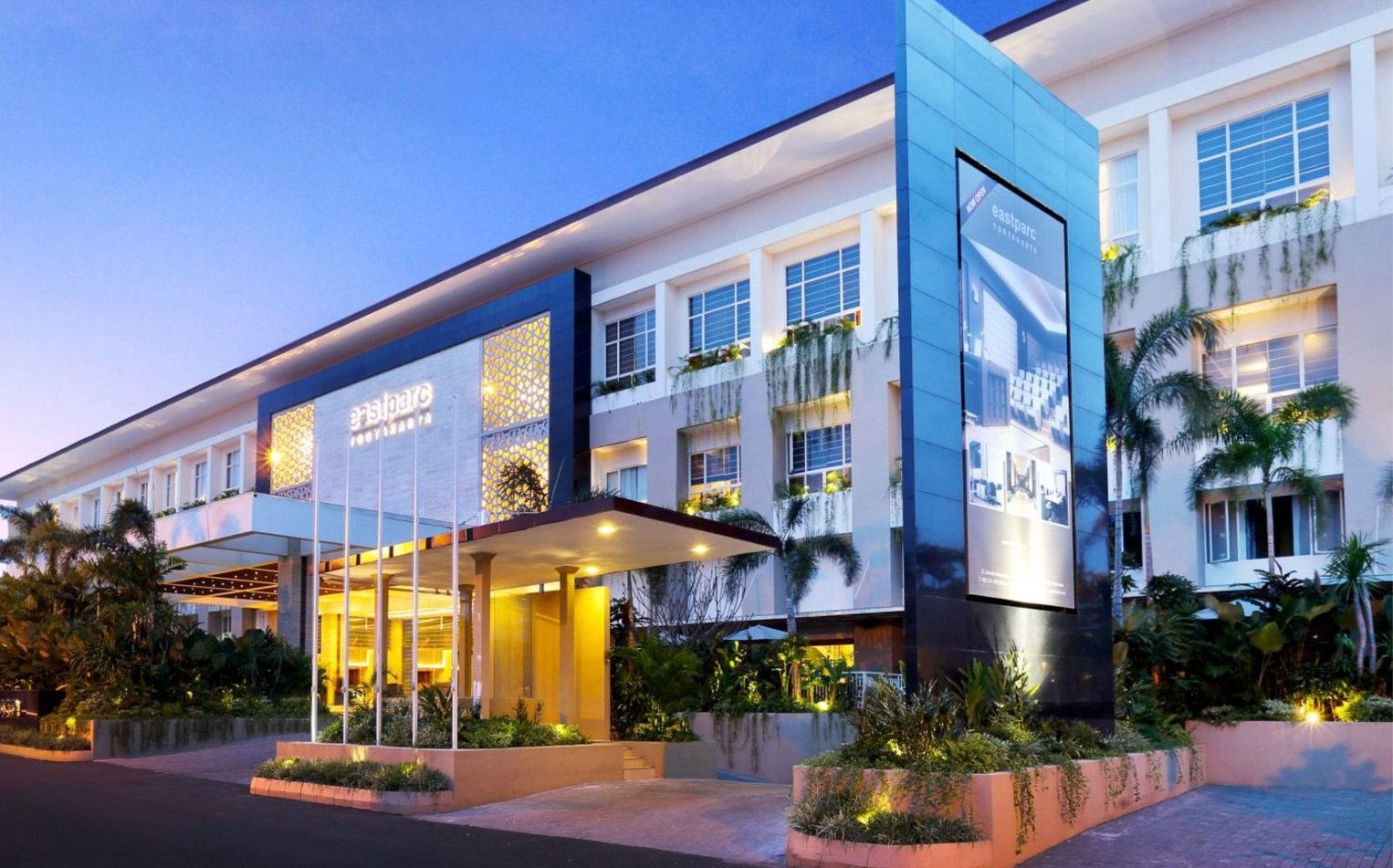 Eastparc Hotel Raih Pendapatan Rp102,92 Miliar