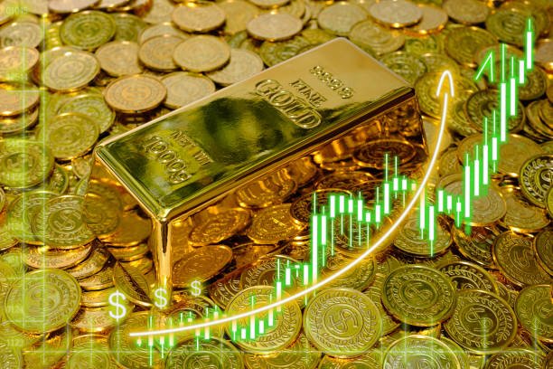 Emas Bangkit dari Koreksi, Analis Prediksi Target US$4.466