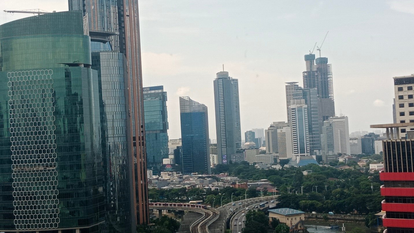 Lima Emiten Properti Beraset Jumbo