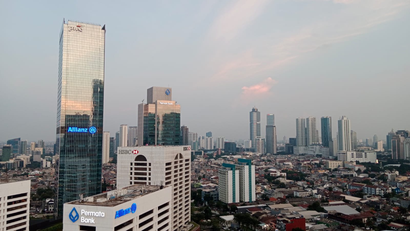 Dampak Kebijakan WFH ASN Terhadap Okupansi Perkantoran