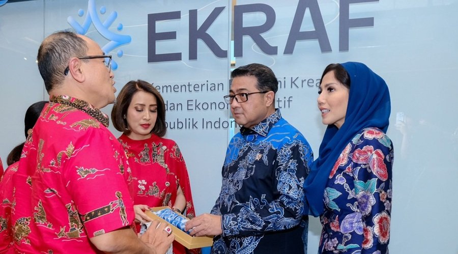 Jurus Kementerian Ekraf Dorong Industri Batik Jabar