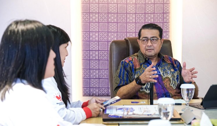 Lisensi Menjadi Kata Kunci