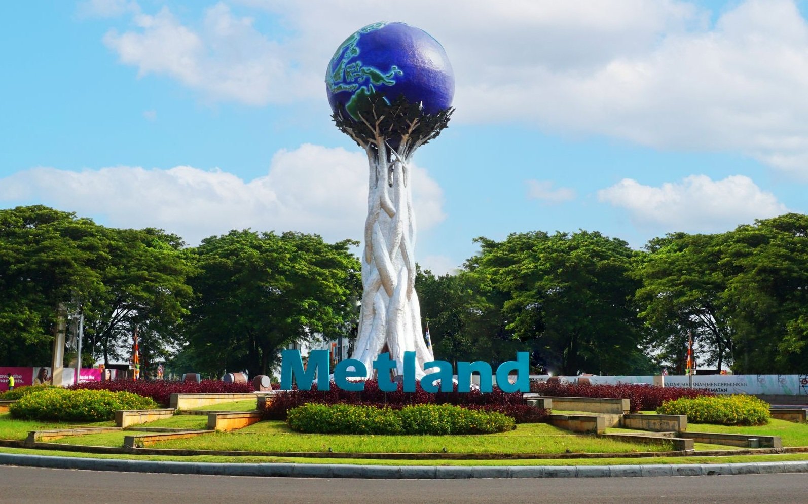 Tradisi Bagi Dividen Metland Terus Berjalan