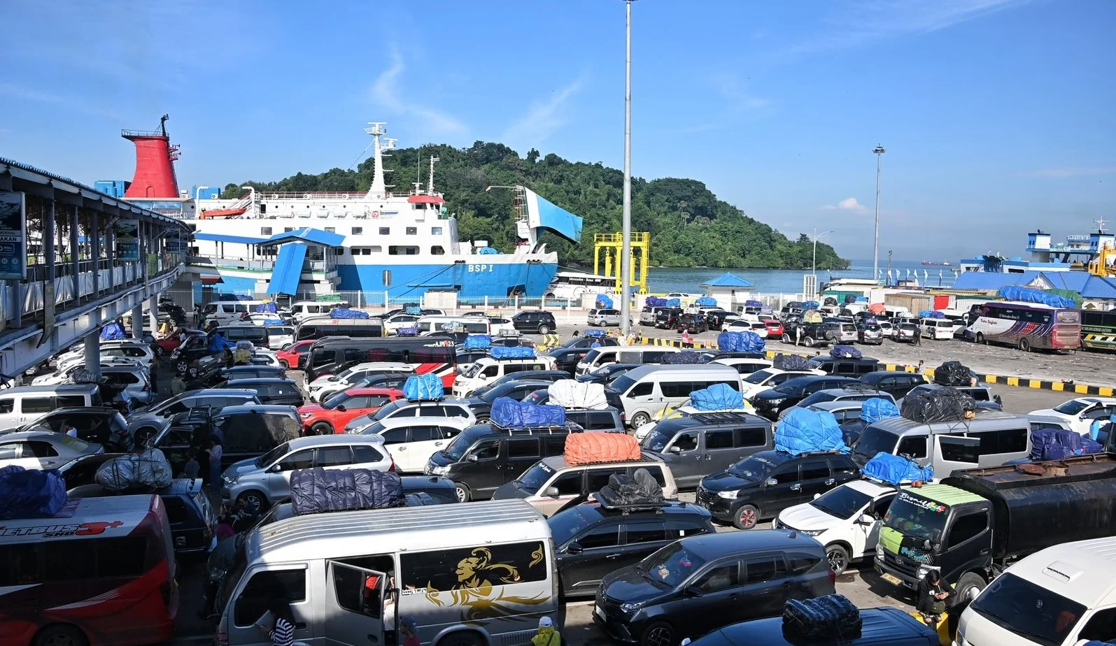 Andre Rosiade Sediakan 250 Bus Gratis untuk Perantau Minang