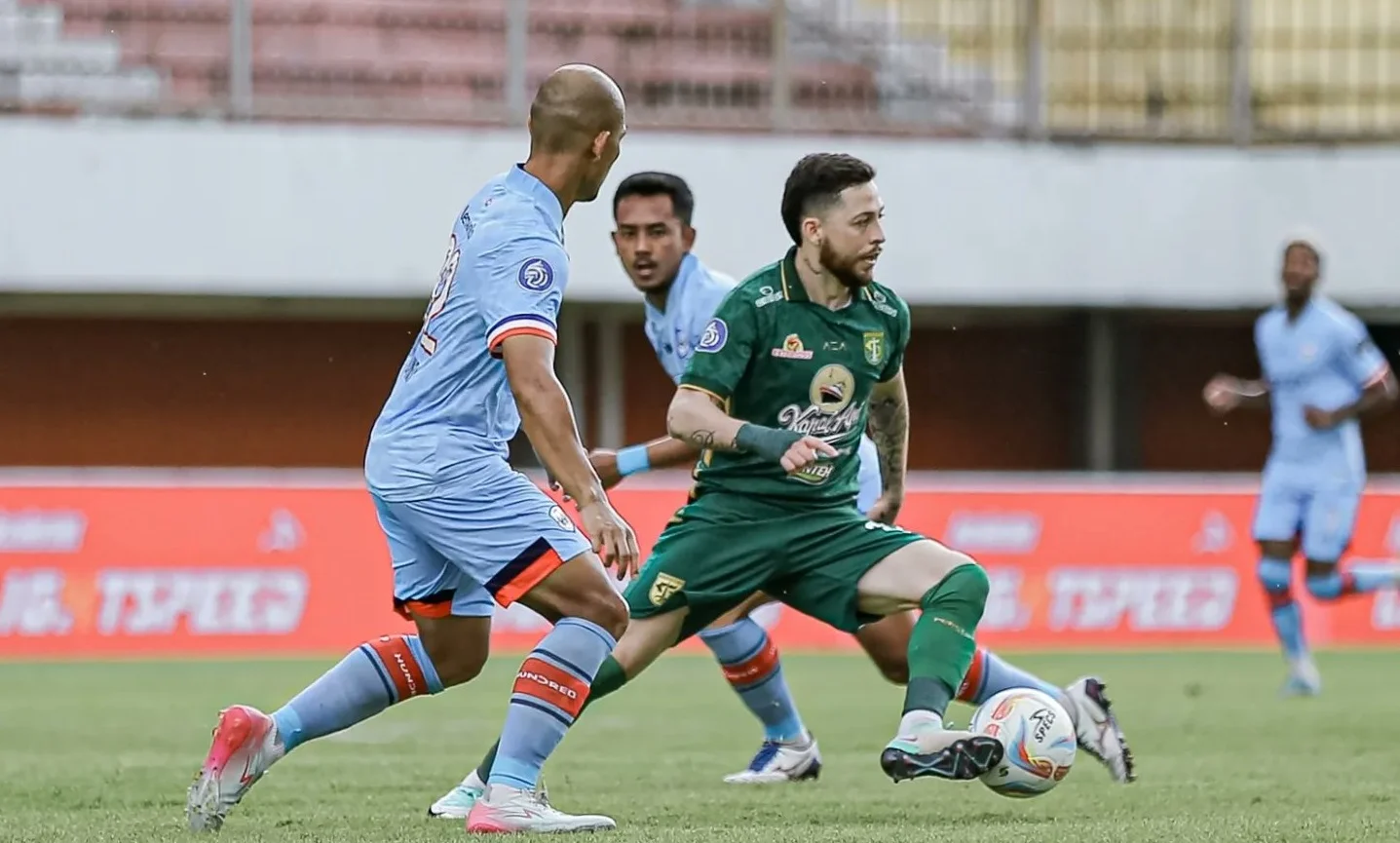 Dewa United vs Persebaya: Duel Krusial Dua Tim dengan Poin Sama