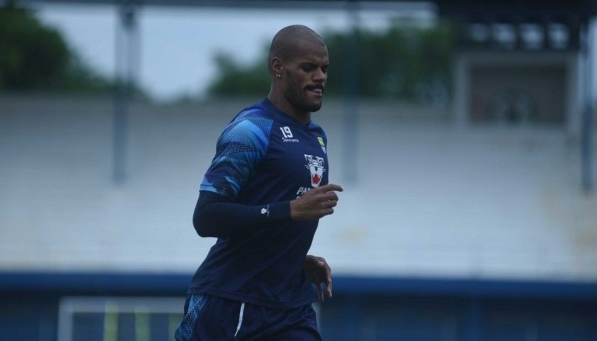 Link Siaran Langsung Duel Sengit Dewa United Vs Persib, BRI Liga 1 Hari Ini