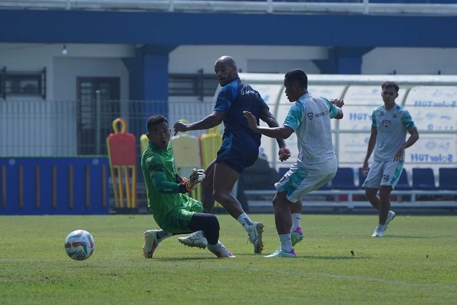 Link Live Streaming Persib Bandung Vs Persikabo 1973, BRI Liga 1 Hari Ini