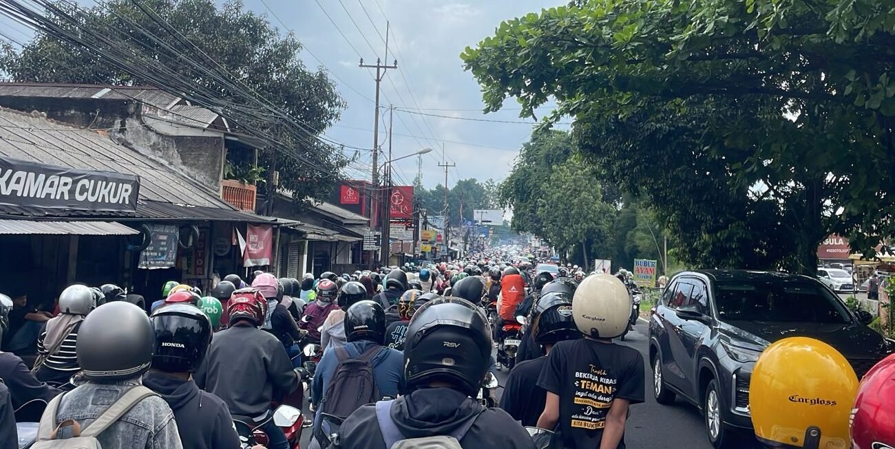Arus Balik Padat, One Way Diberlakukan dari Puncak ke Jakarta Siang Ini