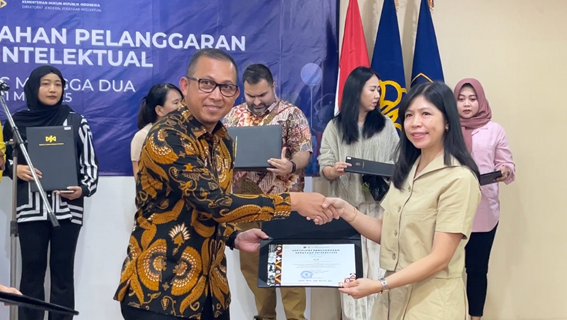 ITC Mangga Dua Ikut Andil Pasarkan Produk Lokal
